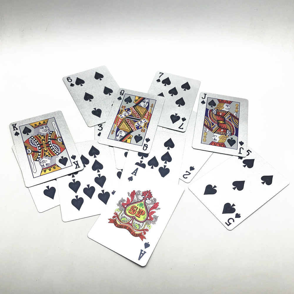 Jeu de cartes en or